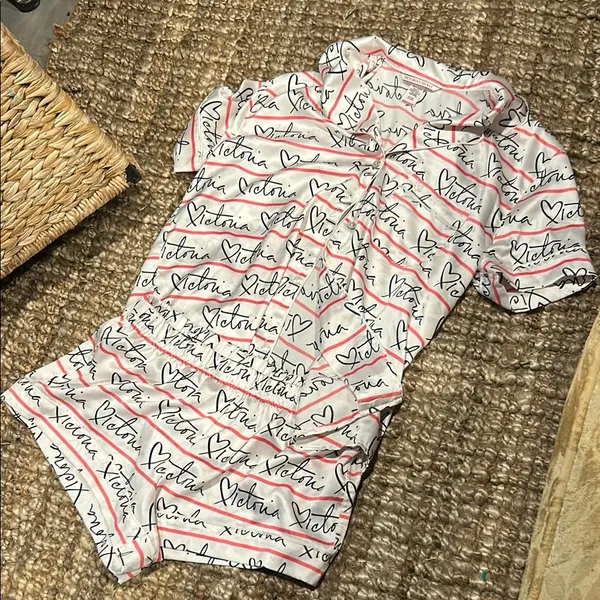 Victoria’s Secret Pink White Logo Two Piece Pajama Sleep Set Size Small - Image 2