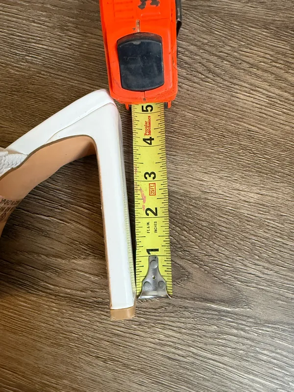 Lulus White Heels - Image 5