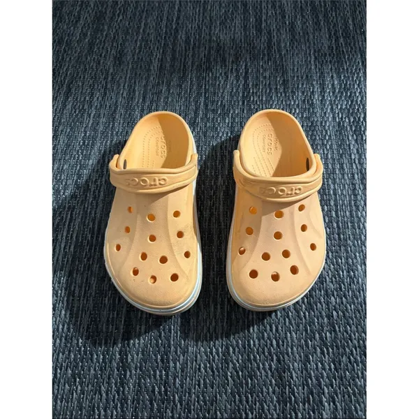 Crocs Iconic Comfort Bayaband Clogs Orange Womens Size 7 - Image 2