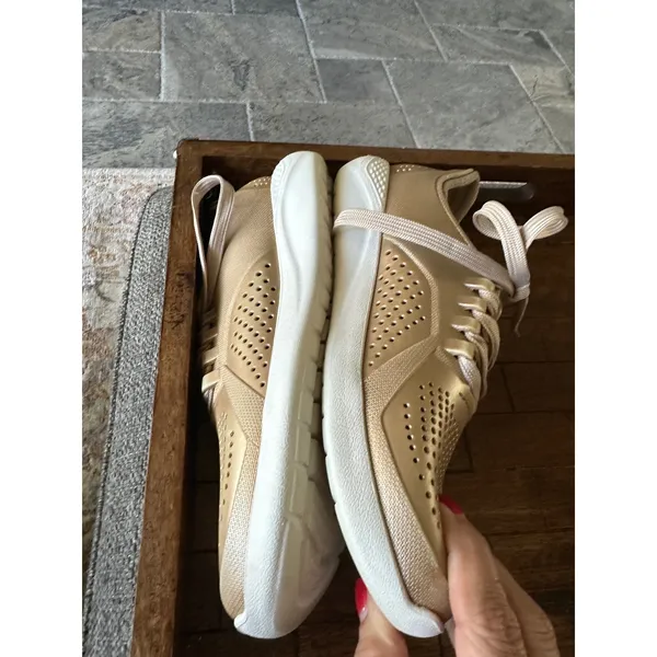 Crocs LiteRide Pacer Gold Metallic Lace Up Sneakers Womens 9 205235 ChampagneEUC - Image 2
