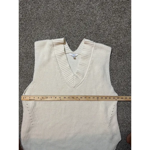 Time and Tru Womens XL White V-Neck Sleeveless Knit Sweater Vest - Image 3