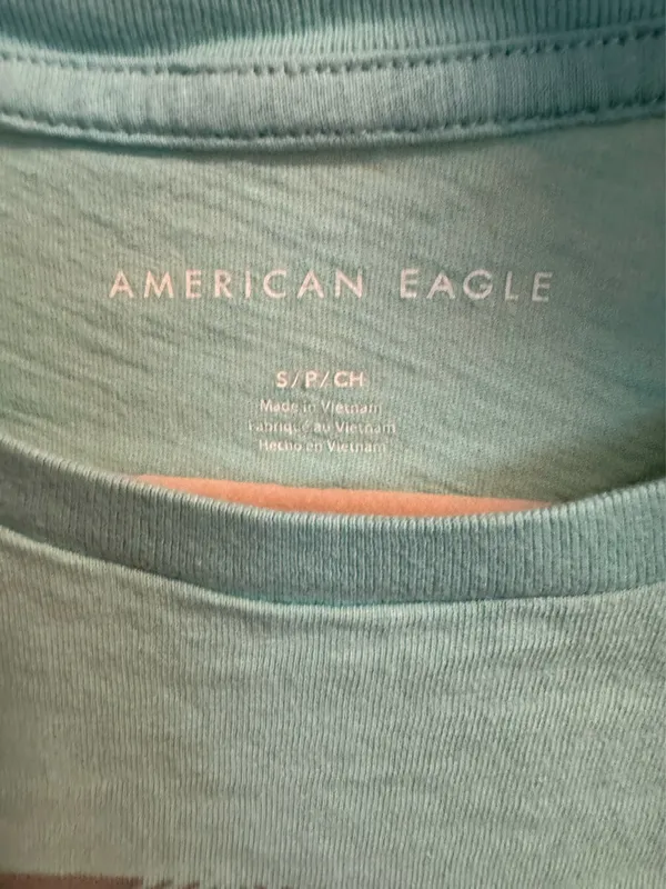 American Eagle Cropped T-Shirt - Image 3
