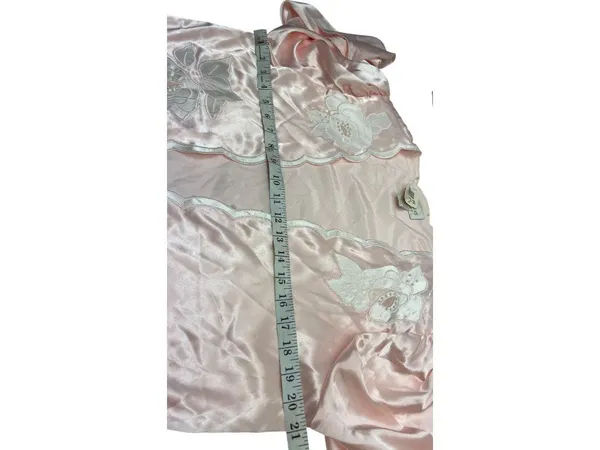 Vintage Victorias Secret Pink Satin Floral Embroidered Robe W/Scalloped Edges SM - Image 7