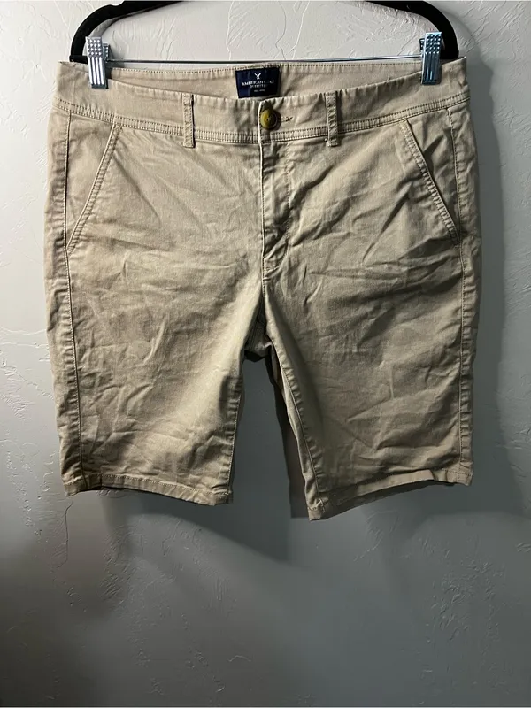 American Eagle Tan Bermuda High Rise Chino Shorts Women’s Preppy Classic Casual - Image 2