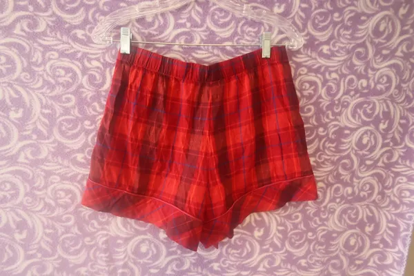 Victoria's Secret Christmas plaid flannel sleep pj pajamas shorts in red size small. - Image 5