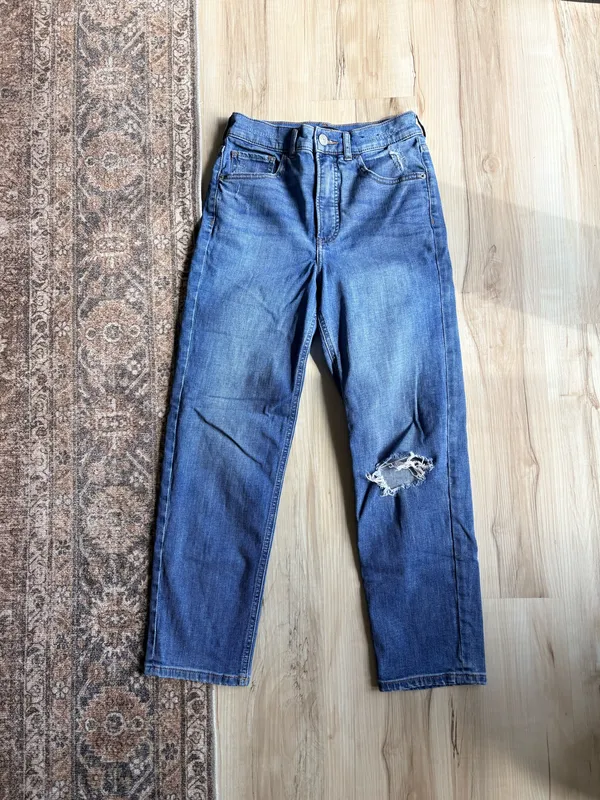 Express High-Rise Mom Jeans - Image 2