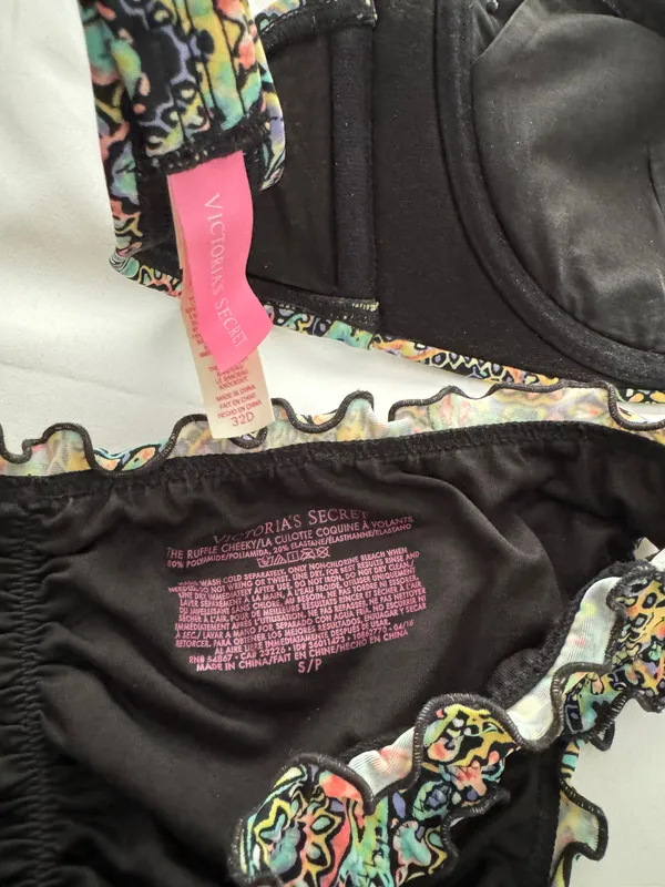 Victoria's Secret Bikini - Image 3