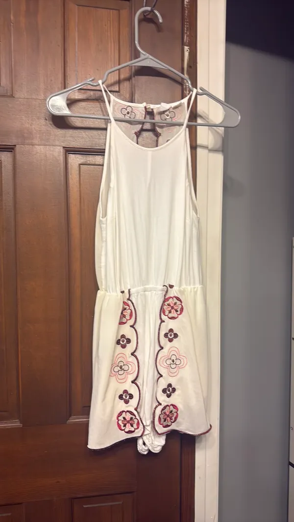 Some days Lovin Teddy Embroidered Romper - Image 3