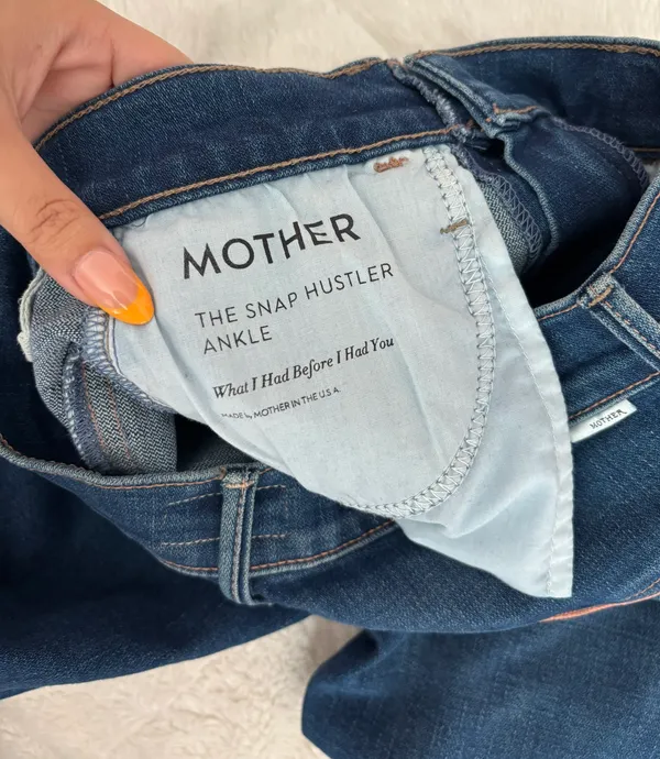 MOTHER Denim The Snap Hustler Ankle Jeans - Image 9