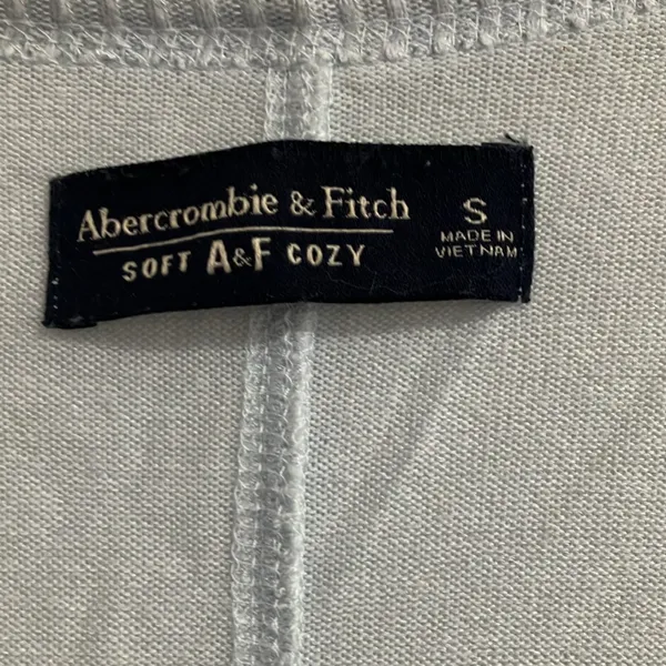 FINAL MARKDOWN Abercrombie and fitch ladies sweater small - Image 3