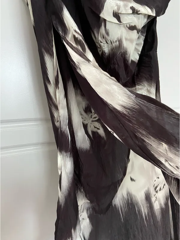 Urban Revivo midi skirt - Image 2