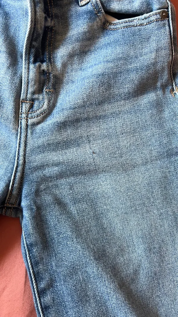 Hidden Jeans Straight Leg - Image 5