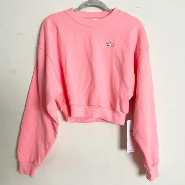 Alo Yoga Cropped Accolade Crewneck Neon Bubblegum M - Image 3