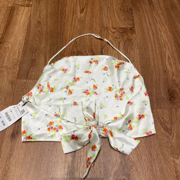 Zara Blogger Favorite Satin Effect Floral Drape Neck Halter Crop Top Size Small - Image 2