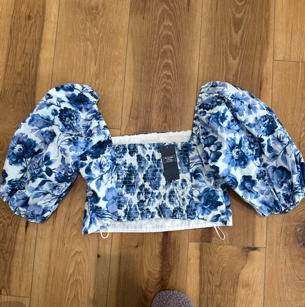 Abercrombie Puff Sleeve Poplin Top Square Neck - Image 2