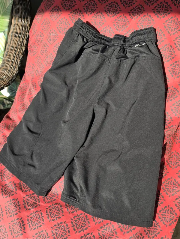 Nike Dri Fit Baggy Long Shorts Small - Image 5