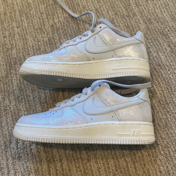 Nike Women's Air Force 1 '07 Prem Pure Platinum Glitter - Image 4