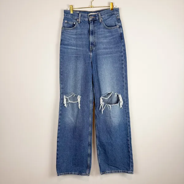Levi’s Premium High Loose Distressed Wide Leg Jeans‎ Size 26 - Image 5