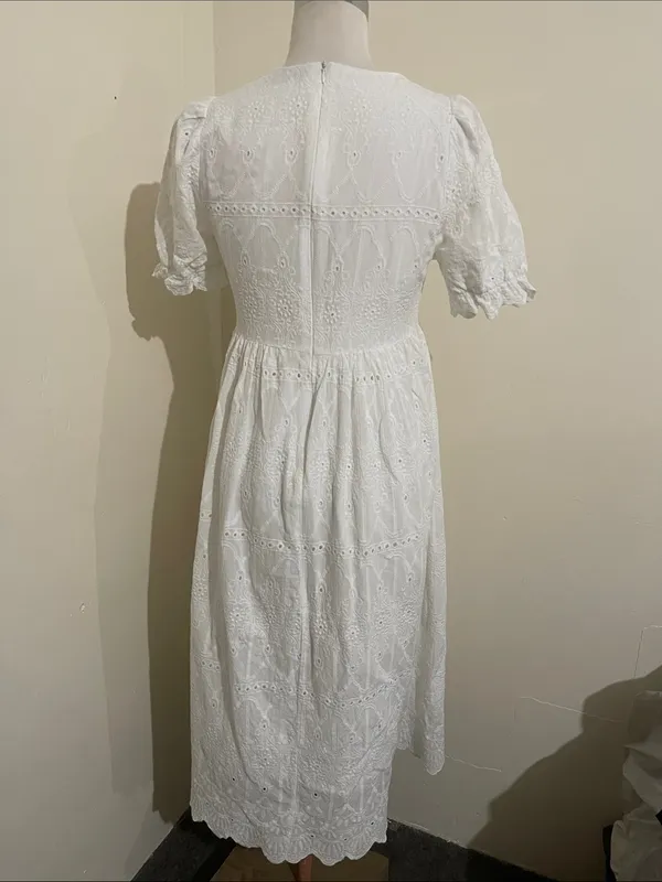 Classic White Eyelet Midi Dress with Puff Sleeves - Image 4