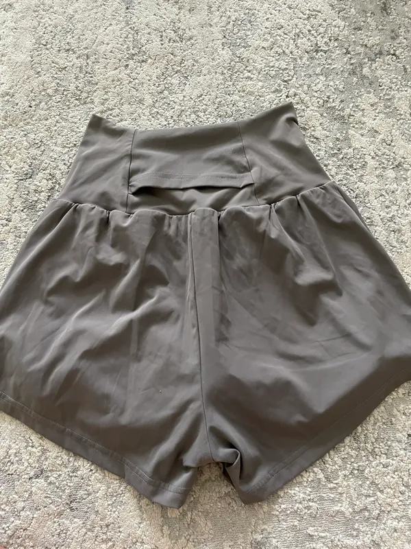 Halara athletic shorts - Image 3