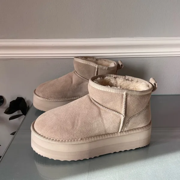 Dream Pairs Ankle Boots Tan Suede Platform Size:8 - Image 2