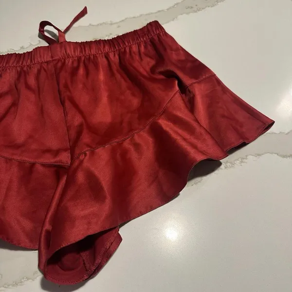 Victoria's Secret Red Pull On PJ Pajama Lounge Shorts Satin Sz Small S - Image 6