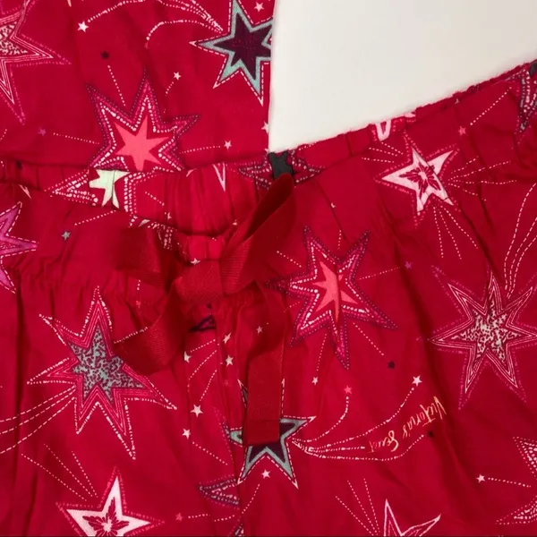Victoria's Secret Winter Pajama Set Long Sleeve Gray Top Red Star Flannel Pants - Image 7