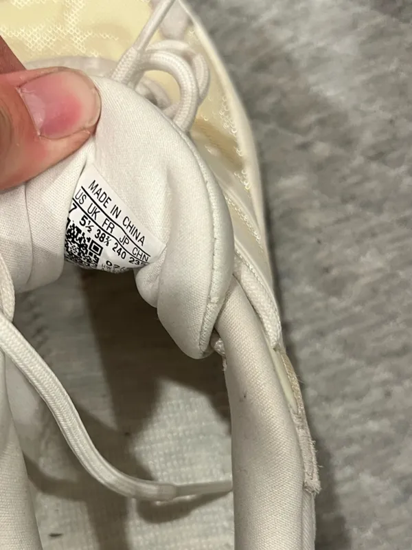 Adidas Women’s Cream & White Lightweight Sneakers - Image 4