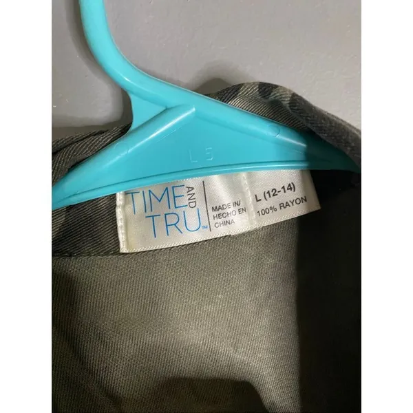 Time And Tru Womens Camo Snap Button Up Shirt Long Sleeve Size Large NWOT - Image 5