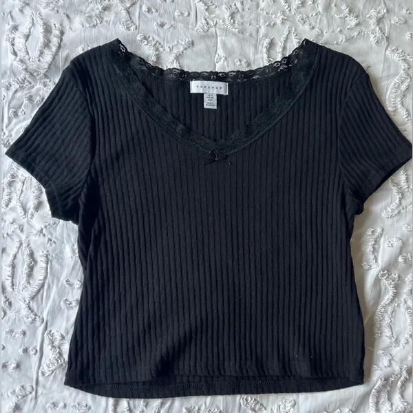 Size 8 Black Lace Short Sleeve Top - Image 4