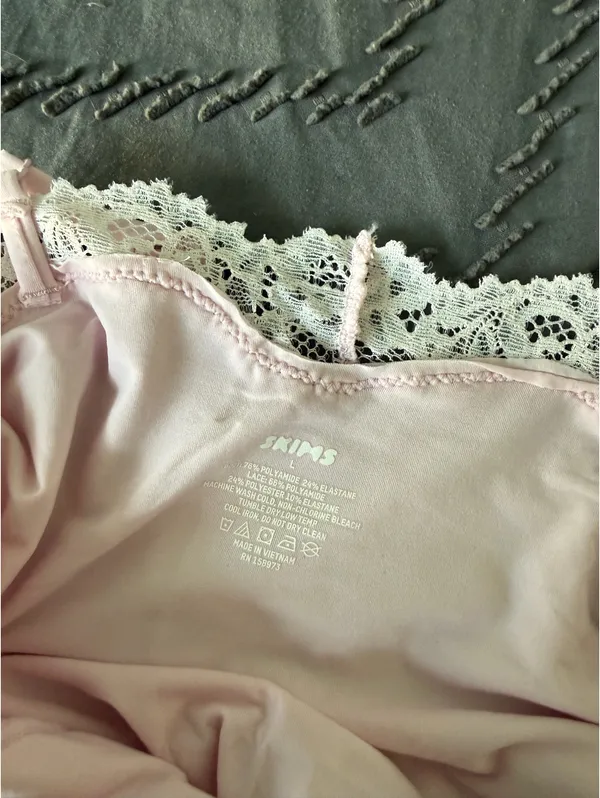 SKIMS Bodysuit - Image 3
