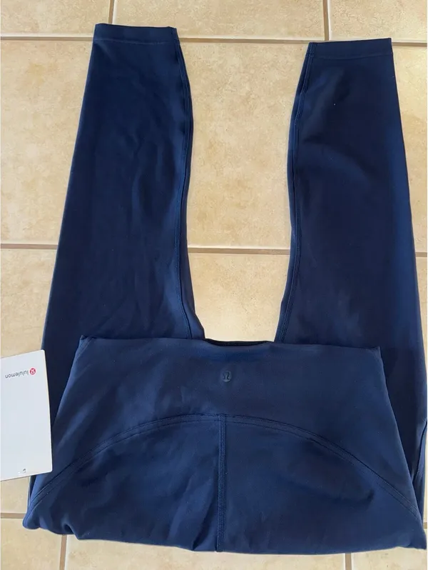 Lululemon Instill High Rise 25” True Navy Size 10 NWT - Image 2