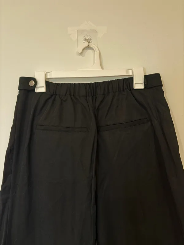 Banana Republic Black Wide-Leg Pants - Image 6