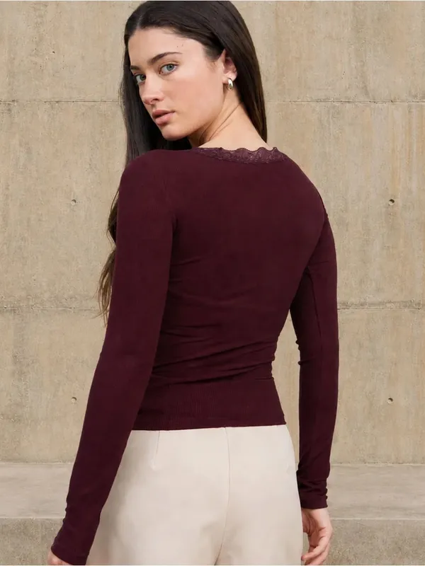 Lace Trim Ruched Long Sleeve Top - Oxblood - Image 2