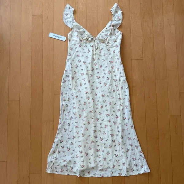 Princess Polly Maryanna maxi baby yellow floral dress with flutter sleeves - Image 2