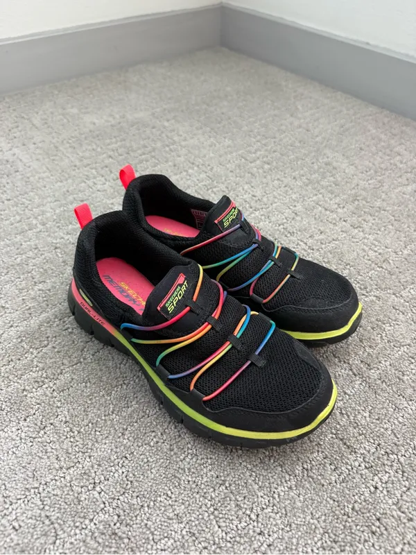 Skechers Synergy Loving Life Black Rainbow Memory Foam Sneakers Womens 6 - Image 2