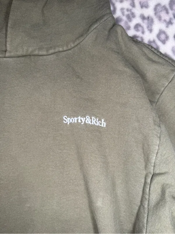Sporty & Rich Olive Pullover Hoodie with Logo Tag - Image 2