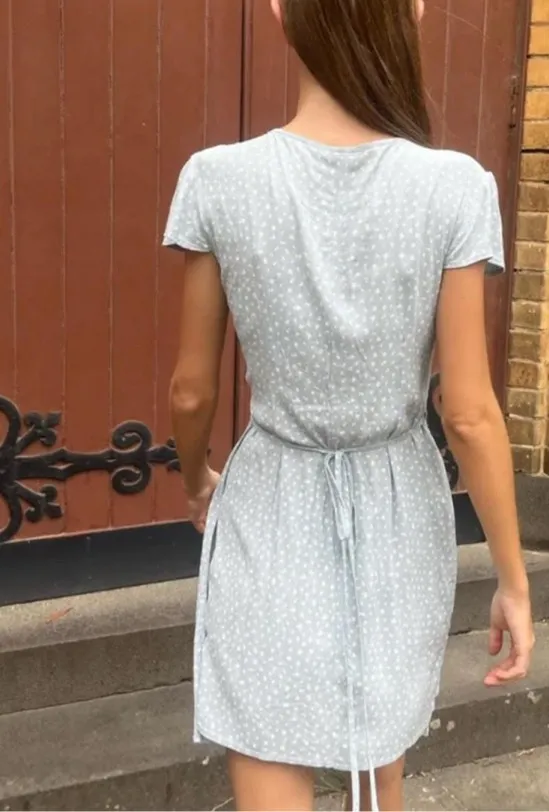 Brandy Melville Wrap Dress Floral - Image 3