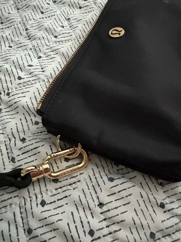 Lululemon Wristlet Pouch Black - Image 2