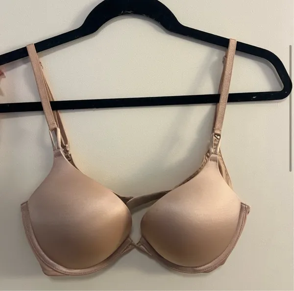 Victoria's Secret Plunge Bombshell Bra Push-Up - Image 3