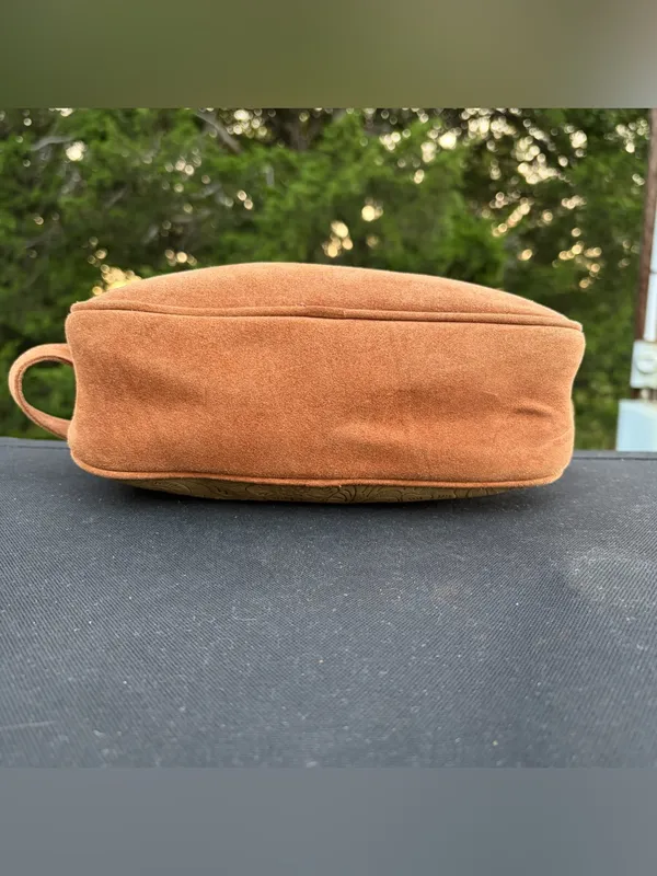 Vintage Made in Italy Embossed Tooled Leather Suede Crossbody Bag Brown Boho - Image 7