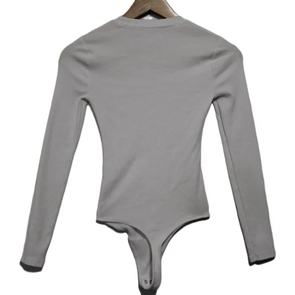 Womens Abercrombie & Fitch Soft AF White Ribbed Long Sleeve Bodysuit Top Size XS - Image 2