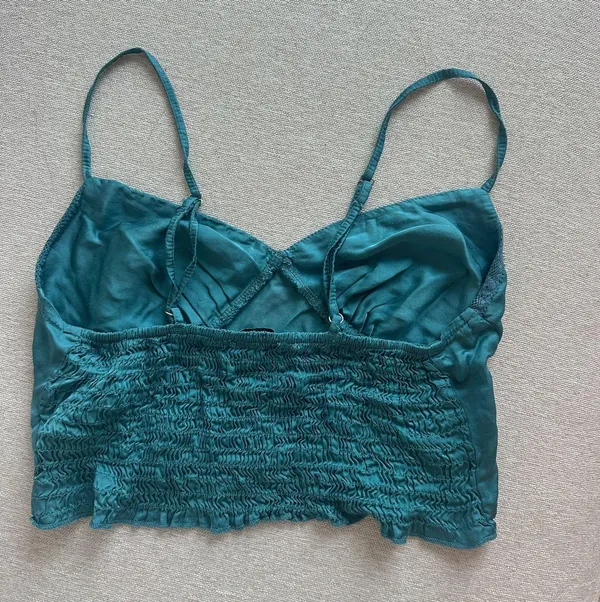 Subdued Tank - Image 2