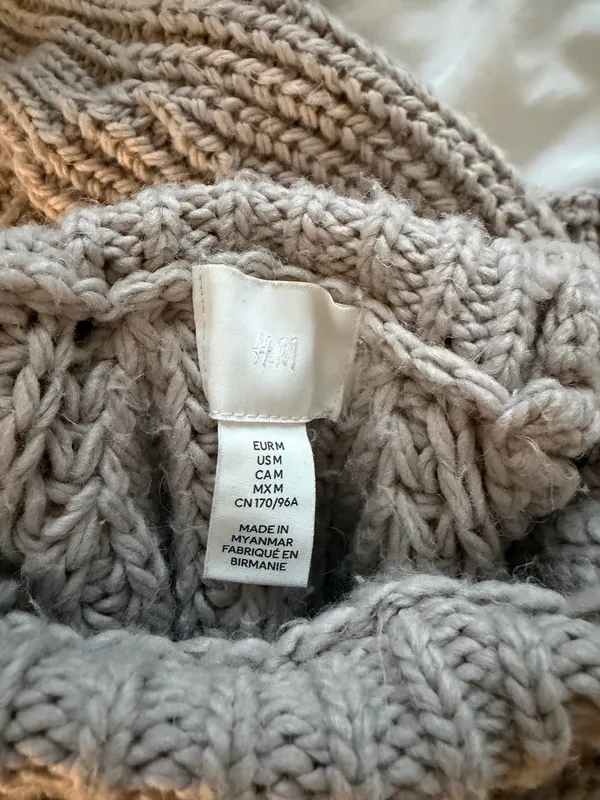 H&M Mockneck Sweater - Image 2