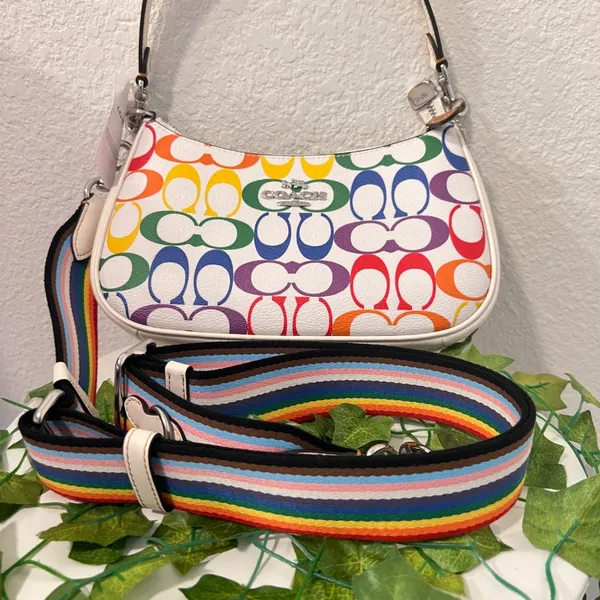 coach Teri Shoulder Bag In Rainbow Signature Canvas CA176 - Image 6
