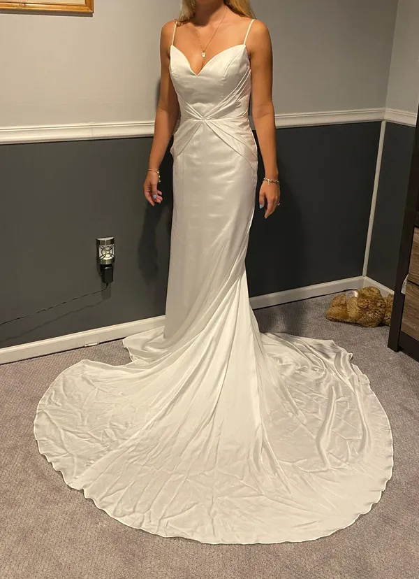 White Formal Dress Size 4 - Image 2