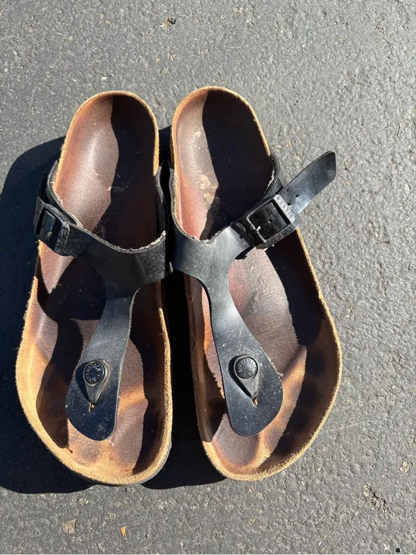 Birkenstock women’s thong sandals black 39 - Image 2