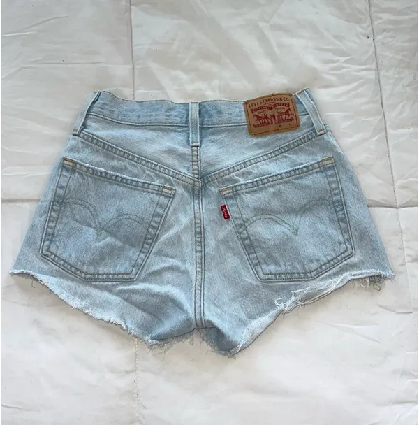 Levi’s 501 Shorts - Image 2