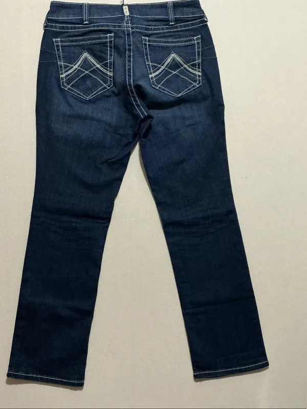 Ariat Dark Indigo Bootcut Jeans with Contrast Pocket Stitching - Image 2
