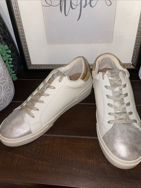 DV Dolce Vita Helix Leather Sneakers Dusty Gold Size 9.5 - Image 4